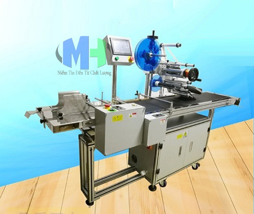 Máy dán nhãn mặt phẳng cấp túi tự động